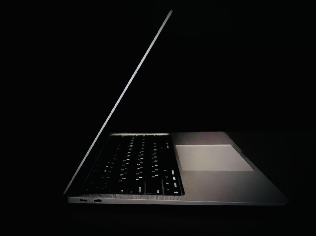 img 6267 1024x767 - Залили MacBook: что делать в первые часы и почему рис не работает